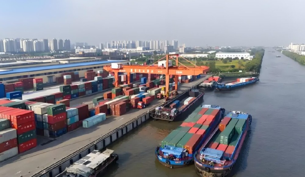 物流與貿易出口協同共進，工業絲路搭建新橋梁