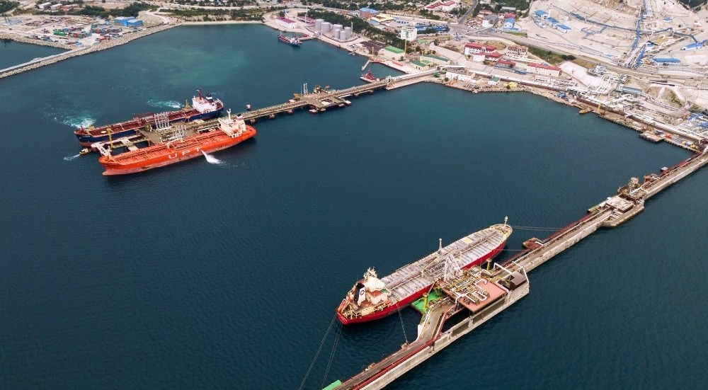 工業(yè)絲路引領(lǐng)外貿(mào)突圍：中東變數(shù)與新政策下的機(jī)遇探索